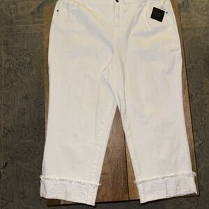 JOHN MARK Jeans White Cropped Embroidered Cuff Size 22W NWT Stretch Cotton Blend
